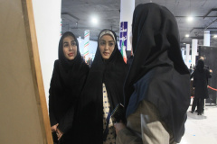 بازدید استاندار خراسان شمالی از غرفه جهاددانشگاهی خراسان شمالی در نمایشگاه هفته پژوهش