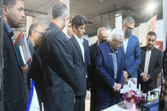 بازدید استاندار خراسان شمالی از غرفه جهاددانشگاهی خراسان شمالی در نمایشگاه هفته پژوهش