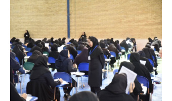 آزمون استخدامی آموزش‌وپرورش در اسفراین؛ حضور پرتعداد بانوان و غیبت ۵۰ داوطلب